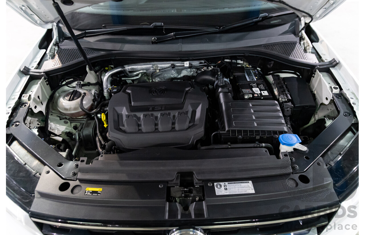 04/2017 Volkswagen Tiguan 132 TSI Comfortline (AWD) 5NA 4d Wagon Pure White Turbo 2.0L