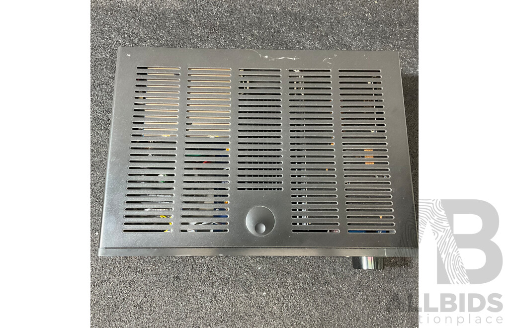 CAMBRIDGE AUDIO Azur 551R 7.1 Channel Home Theater Receiver