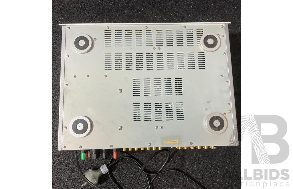 CAMBRIDGE AUDIO Azur 540R AV Receiver