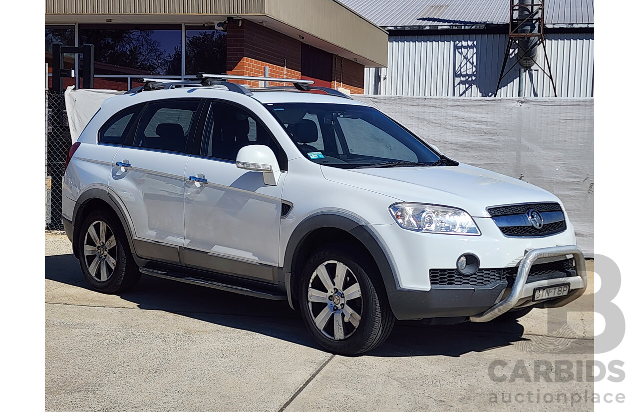 11/2010 Holden Captiva LX (4x4) CG MY10 4d Wagon White 3.2L