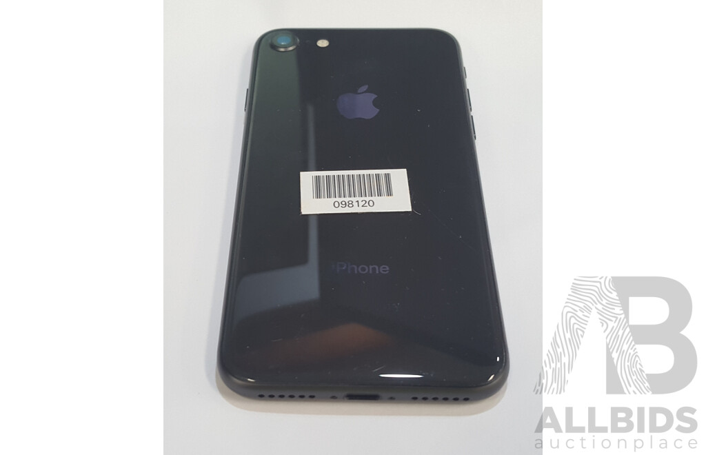 Apple (A1863) 4.7-Inch 64GB LTE iPhone 8