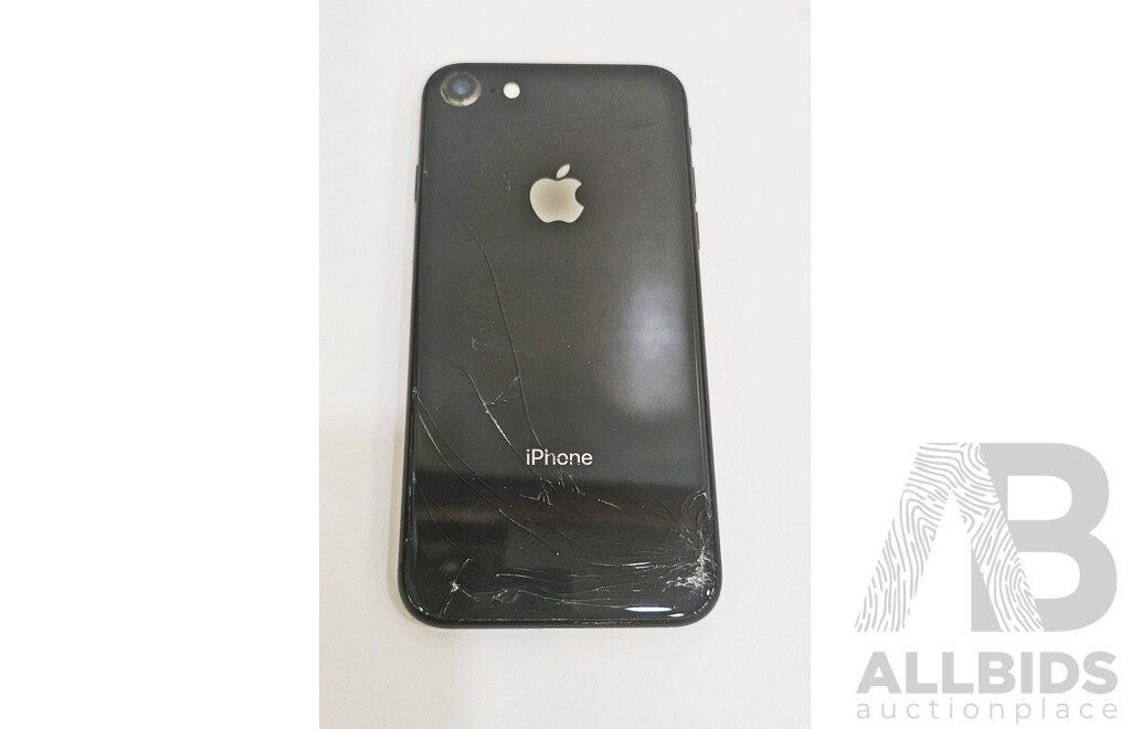 Apple (A1863) 4.7-Inch 64GB LTE iPhone 8