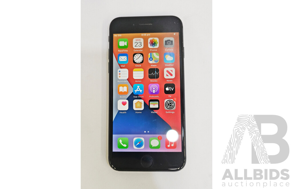 Apple (A1863) 4.7-Inch 64GB LTE iPhone 8