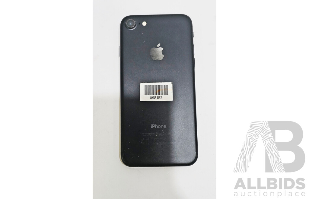 Apple (A1863) 4.7-Inch 64GB LTE IPhone 8