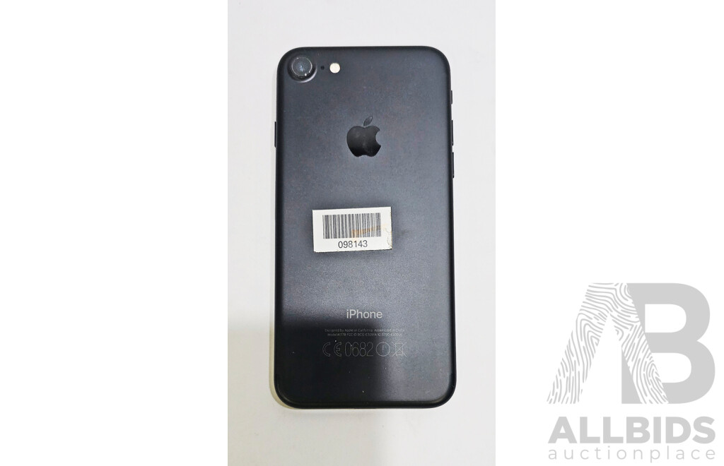 Apple (A1778) 4.7-Inch LTE 32GB IPhone 7