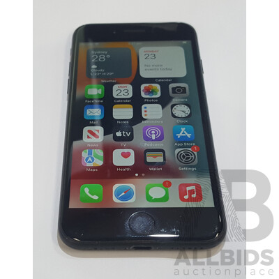 Apple (A1778) 4.7-Inch 128GB LTE iPhone 7