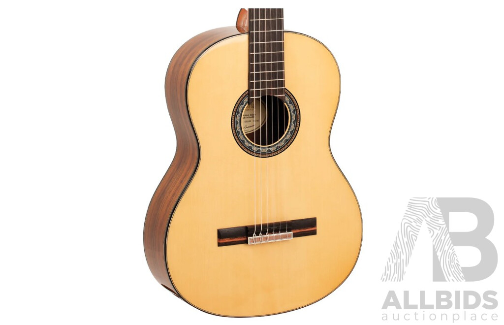 L113 - Valencia Classical Guitar