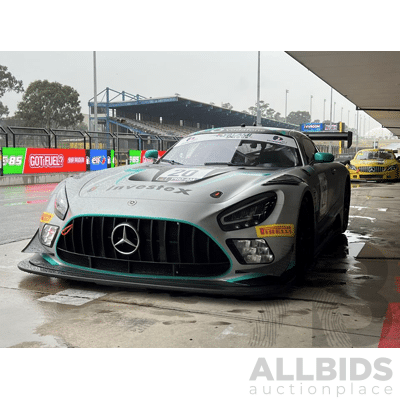 L70 - Hot Lap in a V8 Experience