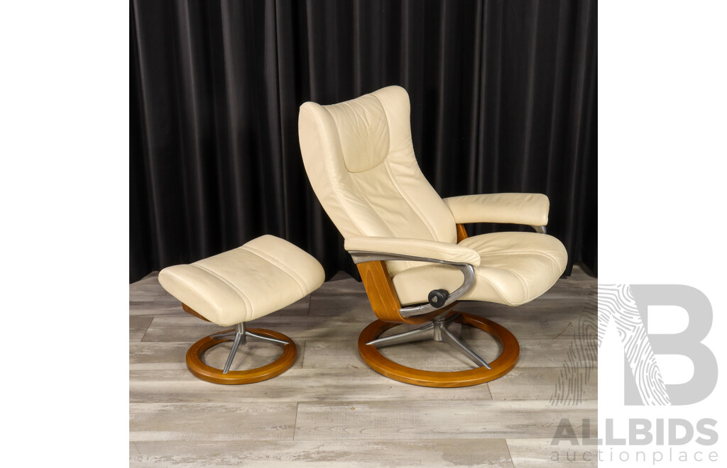 Stressless White Leather Recliner and Footstool by Ekornes, Norway