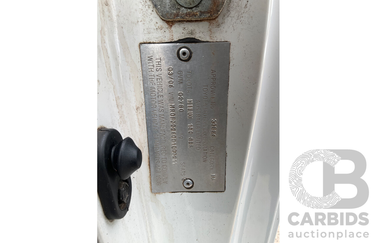 3/2006 Toyota Hilux SR (4x4) KUN26R Dual C/Chas White Turbo Diesel 3.0L