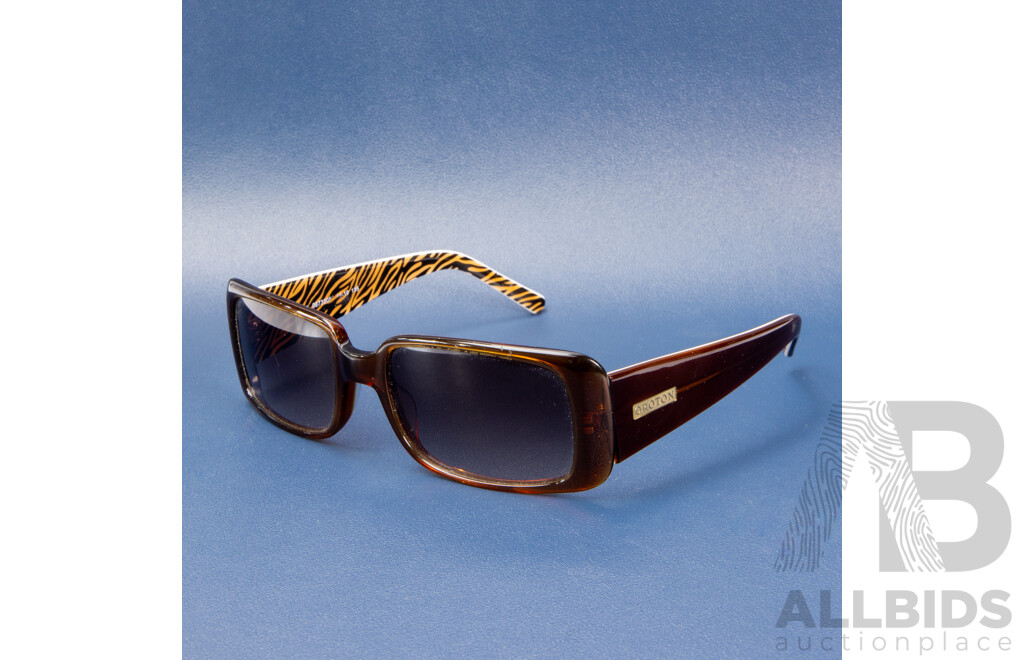 Oroton Roma Brown/Tiger Patterned Sunglasses