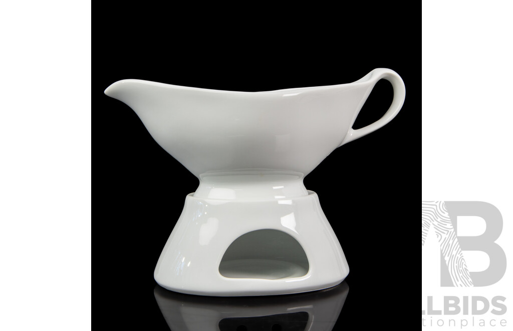 Pillivuyt French Porcelain Sauceboat and Warmer, Height 13 cm (2 Pieces)
