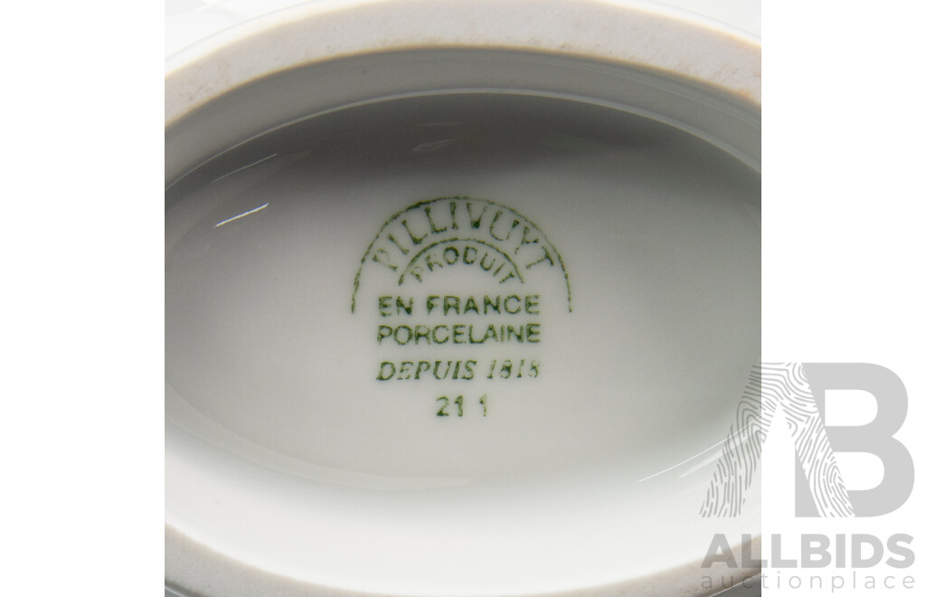 Pillivuyt French Porcelain Sauceboat and Warmer, Height 13 cm (2 Pieces)