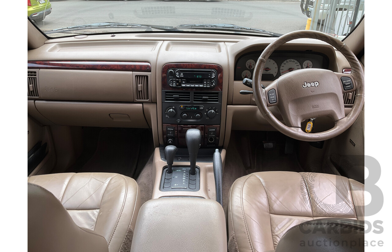 7/2001 Jeep Grand Cherokee Limited (4x4) WG 4d Wagon Champagne Pearl Metallic V8 4.7L