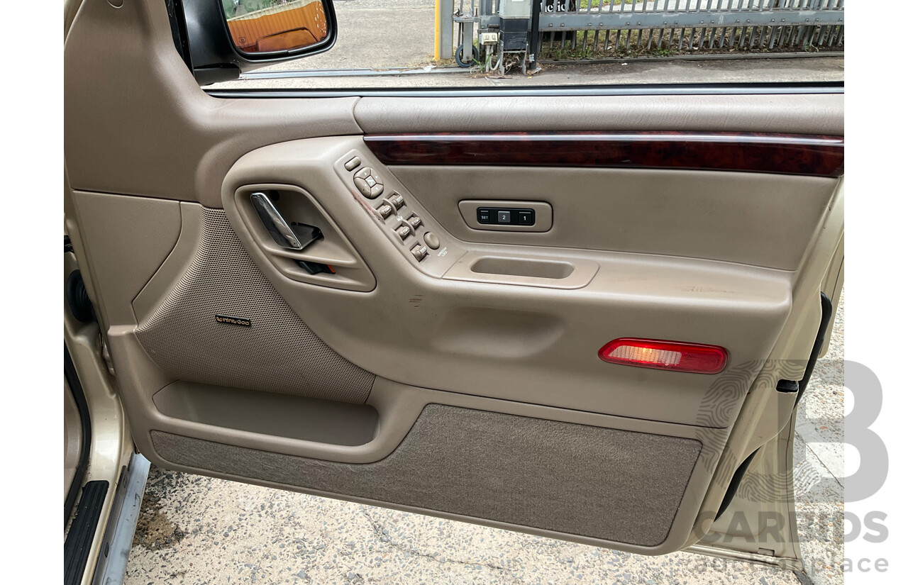 7/2001 Jeep Grand Cherokee Limited (4x4) WG 4d Wagon Champagne Pearl Metallic V8 4.7L