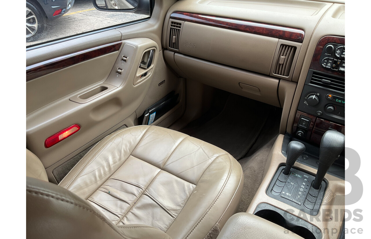 7/2001 Jeep Grand Cherokee Limited (4x4) WG 4d Wagon Champagne Pearl Metallic V8 4.7L