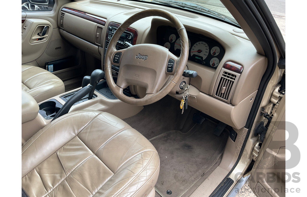 7/2001 Jeep Grand Cherokee Limited (4x4) WG 4d Wagon Champagne Pearl Metallic V8 4.7L
