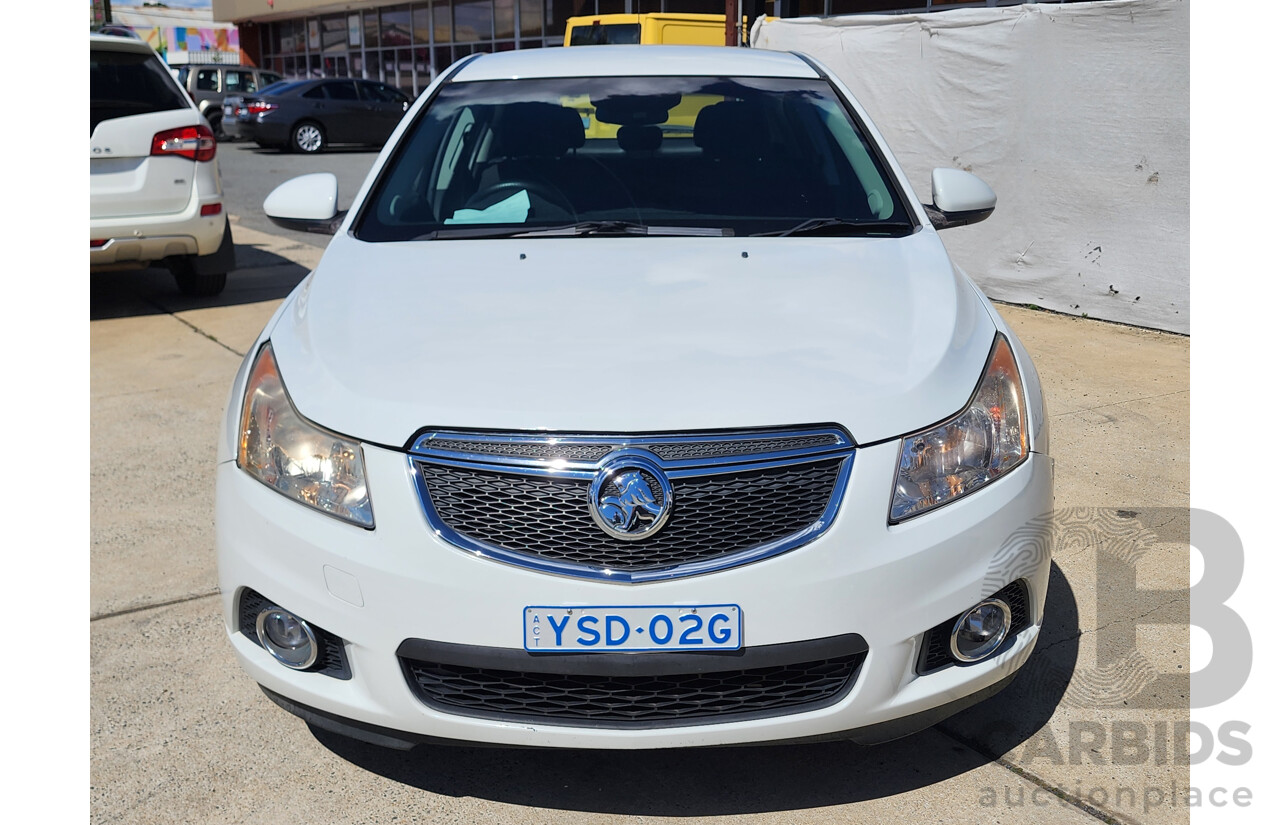 9/2014 Holden Cruze Equipe JH MY14 5d Hatchback White 1.8L