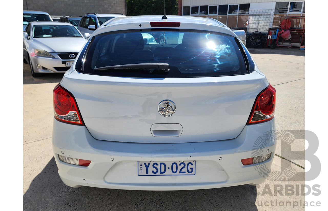 9/2014 Holden Cruze Equipe JH MY14 5d Hatchback White 1.8L