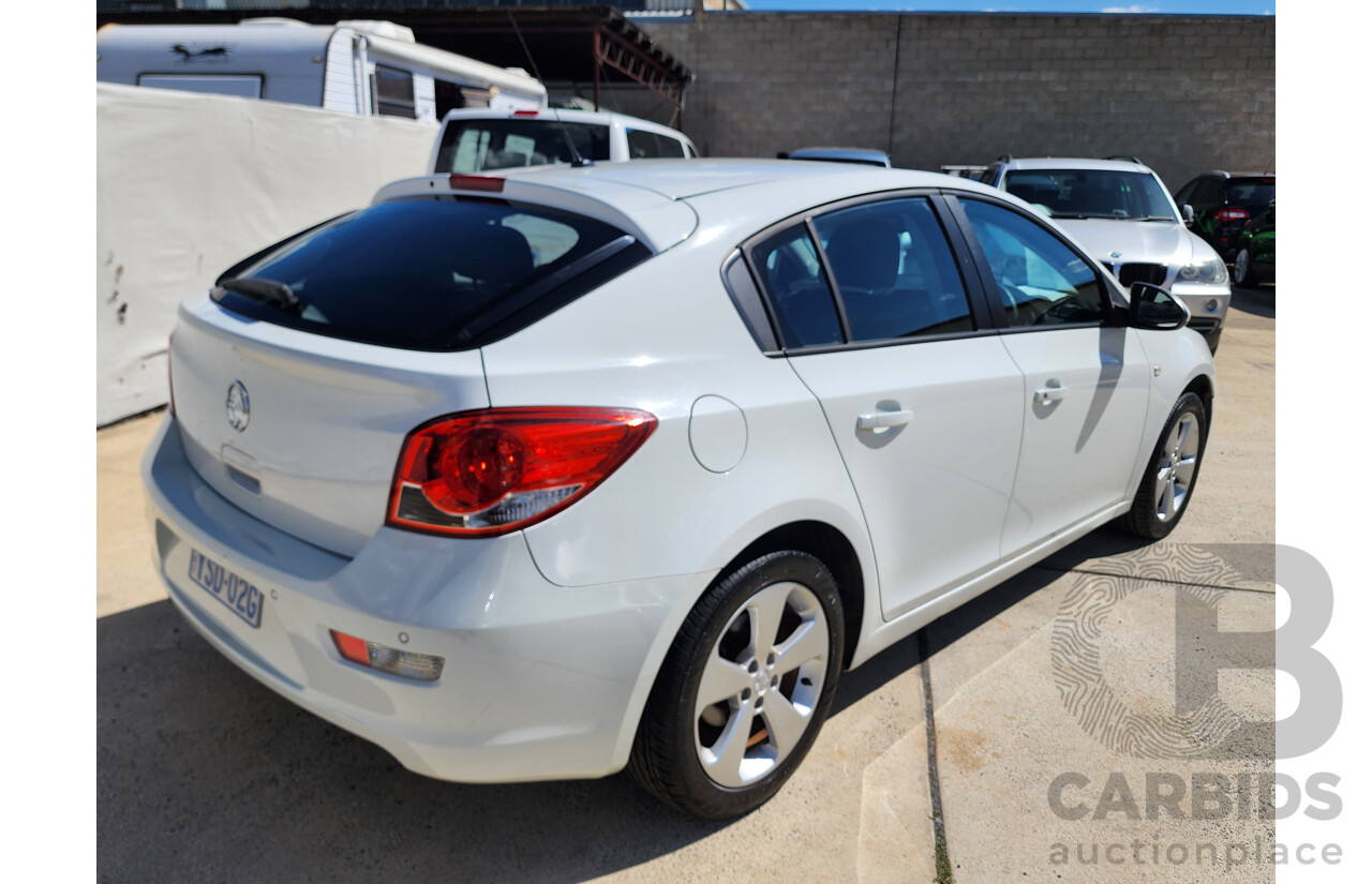 9/2014 Holden Cruze Equipe JH MY14 5d Hatchback White 1.8L
