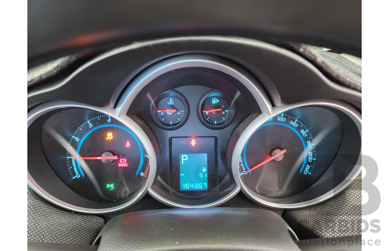 9/2014 Holden Cruze Equipe JH MY14 5d Hatchback White 1.8L