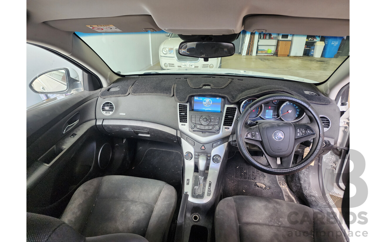 9/2014 Holden Cruze Equipe JH MY14 5d Hatchback White 1.8L