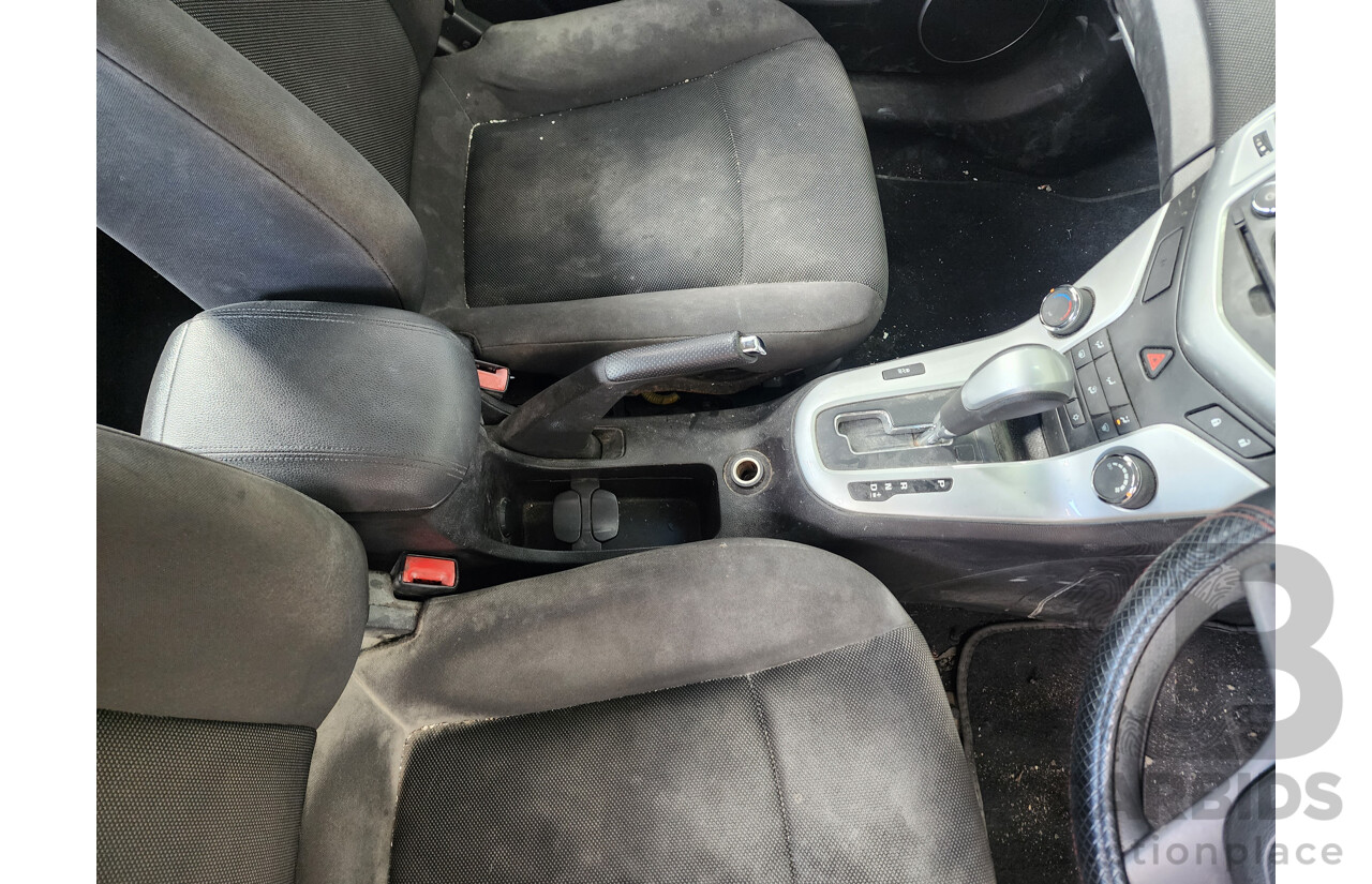 9/2014 Holden Cruze Equipe JH MY14 5d Hatchback White 1.8L