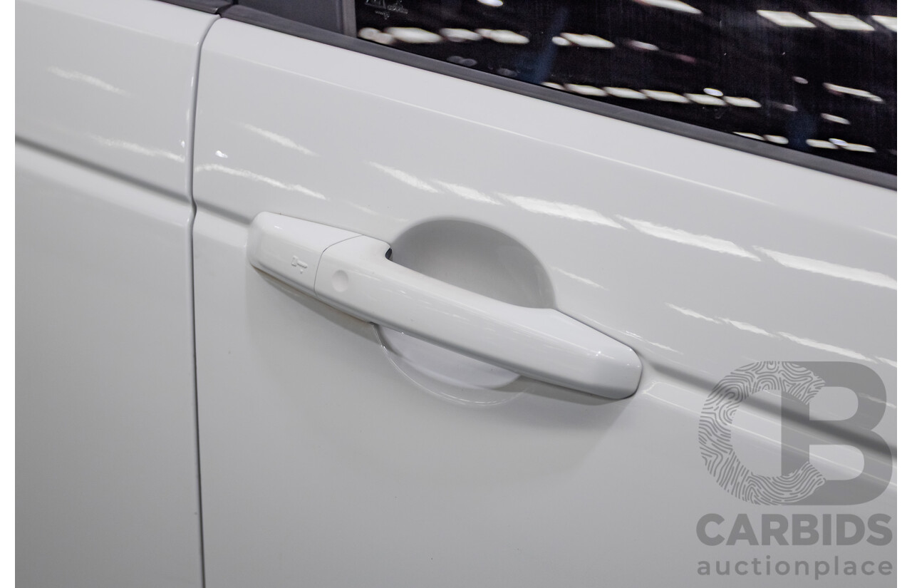 8/2015 Land Rover Discovery Sport TD4 SE LC 4d Wagon Fuji White Turbo Diesel 2.2L