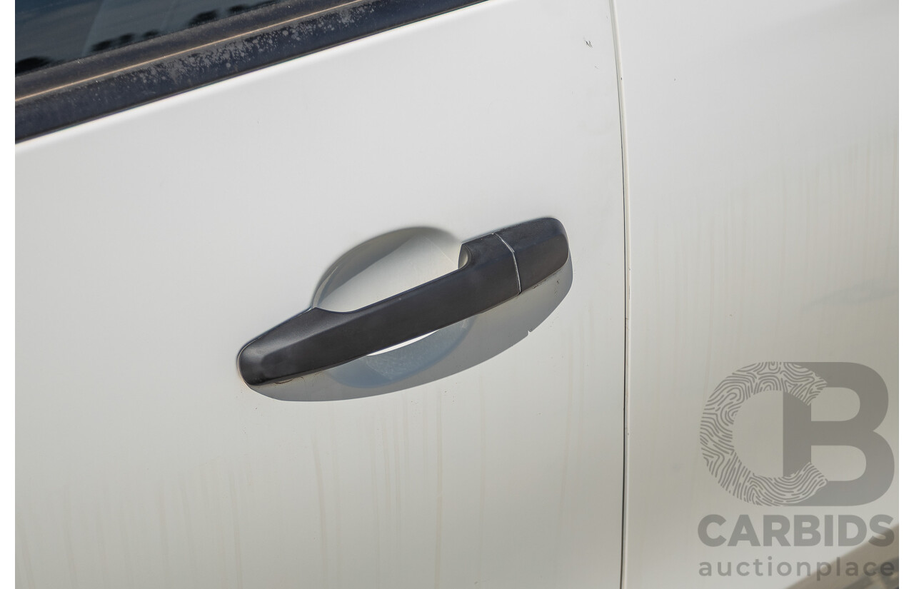 10/2016 Mitsubishi Triton GLX (4x4) MQ MY16 Dual Cab Utility Solid White Turbo Diesel 2.4L