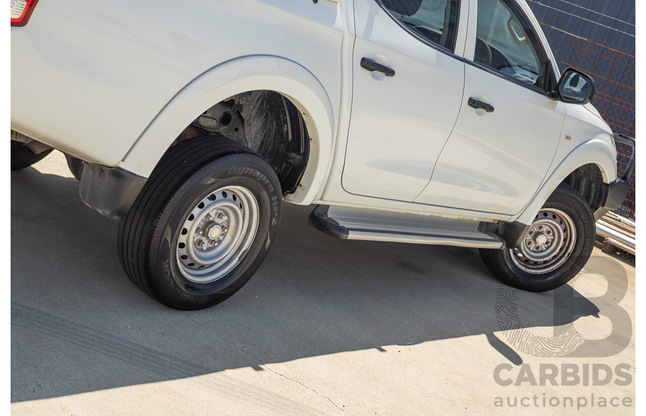 10/2016 Mitsubishi Triton GLX (4x4) MQ MY16 Dual Cab Utility Solid White Turbo Diesel 2.4L