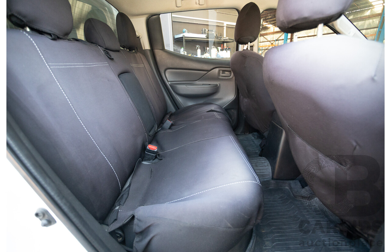 10/2016 Mitsubishi Triton GLX (4x4) MQ MY16 Dual Cab Utility Solid White Turbo Diesel 2.4L