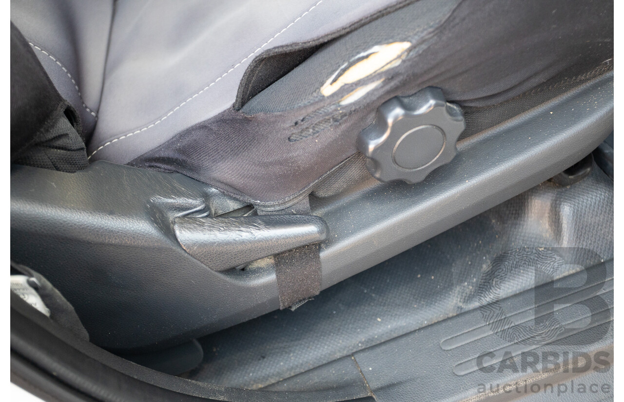 10/2016 Mitsubishi Triton GLX (4x4) MQ MY16 Dual Cab Utility Solid White Turbo Diesel 2.4L