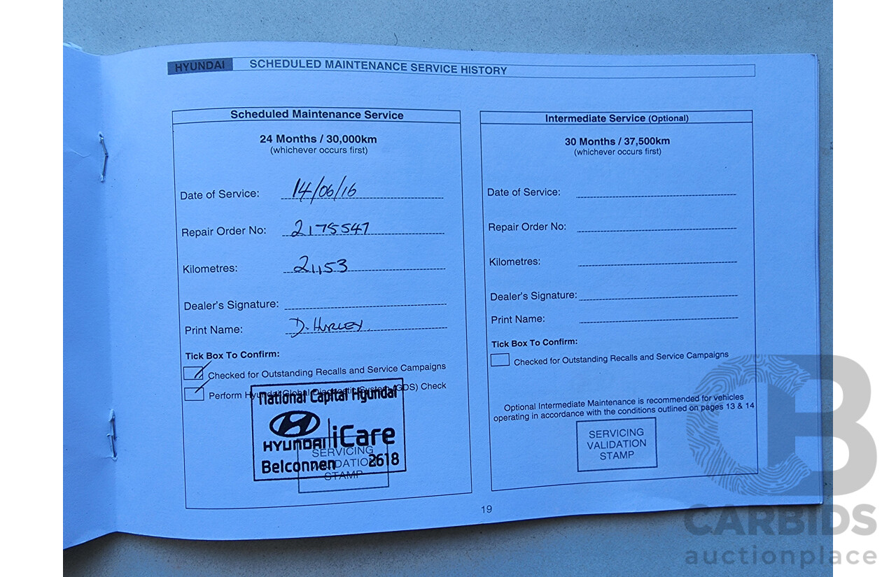 2/2014 Hyundai i30 Trophy GD MY14 5d Hatchback White 1.8L