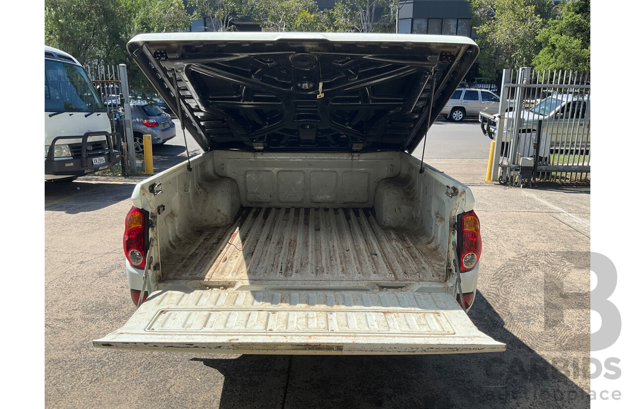 1/2012 Mitsubishi Triton GLX (4x4) MN MY12 Double Cab Utility Solid White Diesel Turbo 2.5L