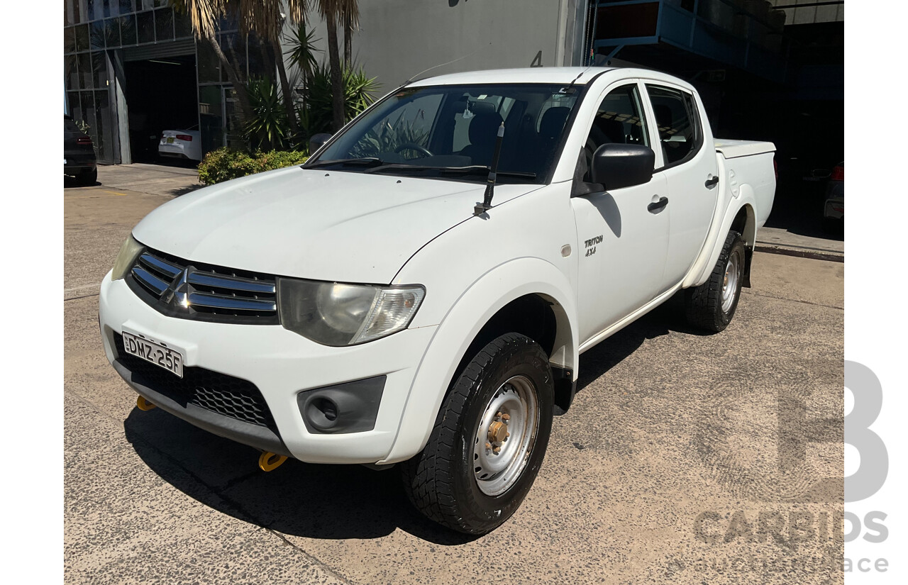 1/2012 Mitsubishi Triton GLX (4x4) MN MY12 Double Cab Utility Solid White Diesel Turbo 2.5L