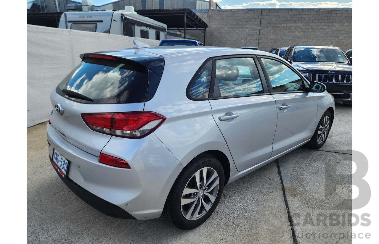 9/2017 Hyundai i30 Active PD MY17 5d Hatchback Silver 1.8L