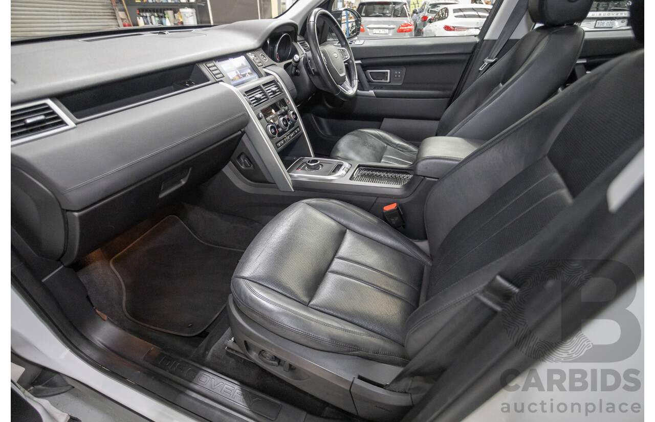 11/2017 Land Rover Discovery Sport TD4 (132kW) HSE (AWD) L550 MY18 4D Wagon Polaris White Turbo Diesel 2.0L - 7 Seats