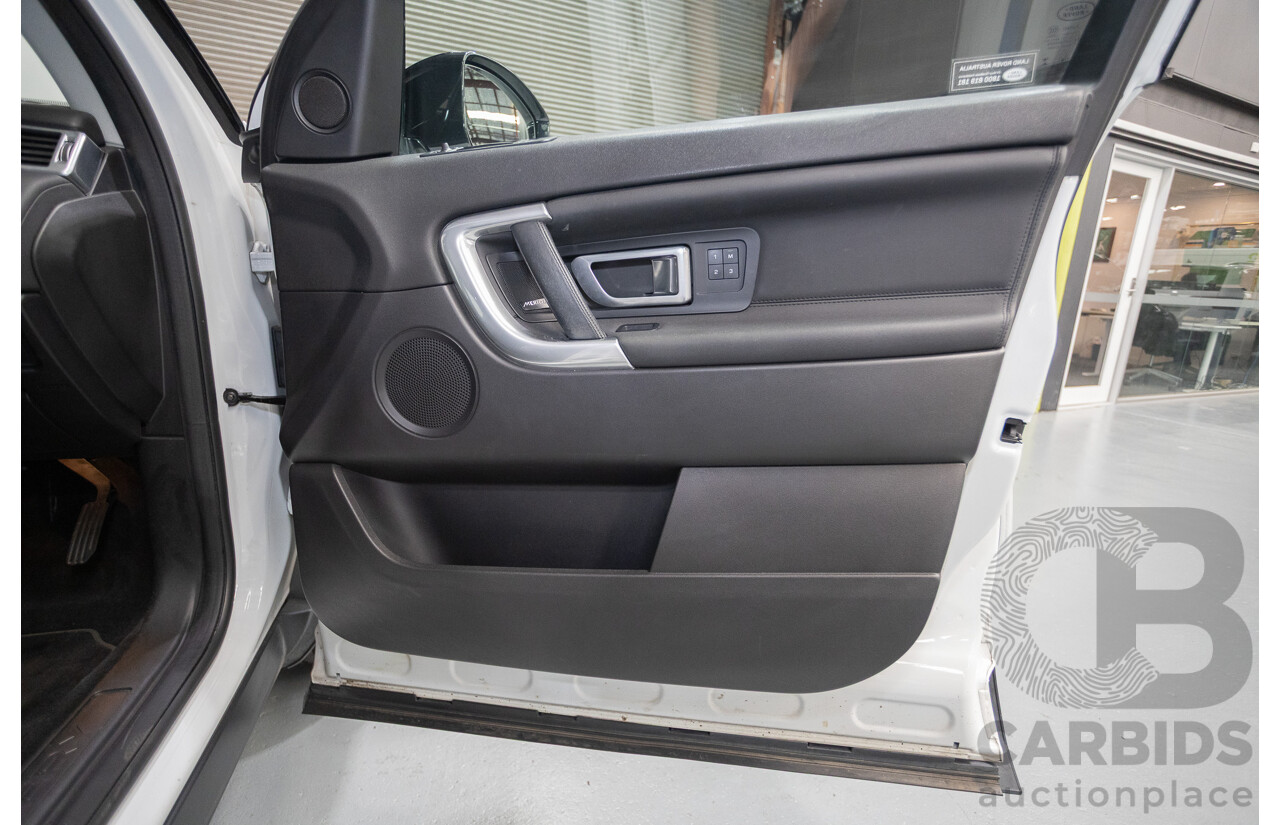 11/2017 Land Rover Discovery Sport TD4 (132kW) HSE (AWD) L550 MY18 4D Wagon Polaris White Turbo Diesel 2.0L - 7 Seats