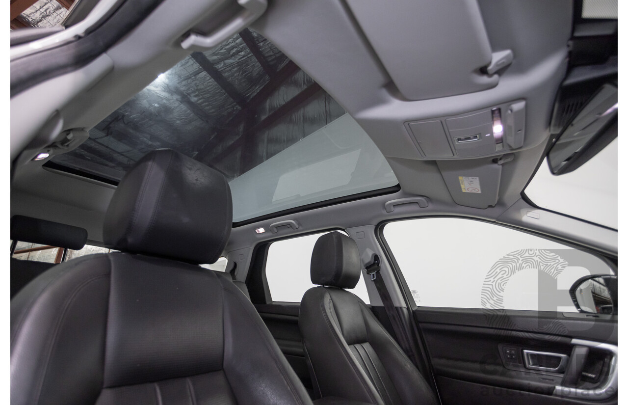 11/2017 Land Rover Discovery Sport TD4 (132kW) HSE (AWD) L550 MY18 4D Wagon Polaris White Turbo Diesel 2.0L - 7 Seats