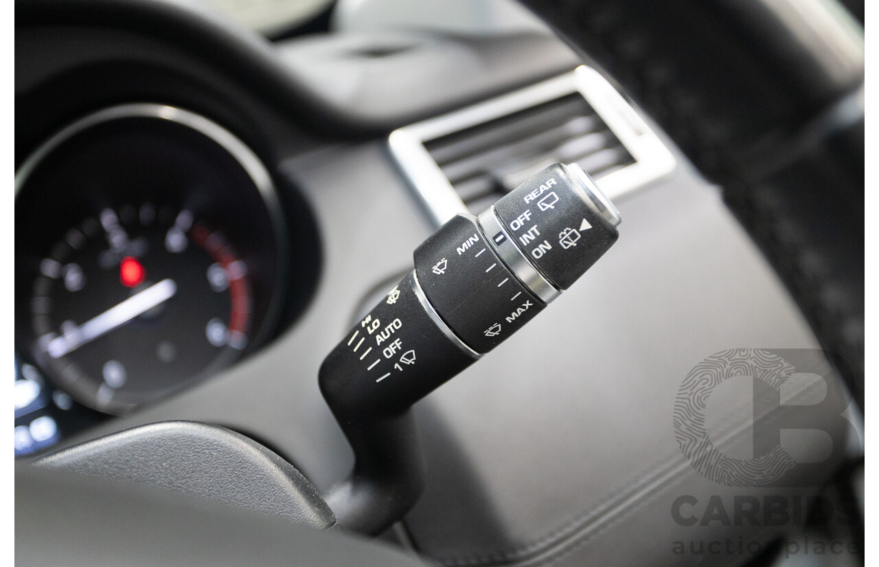 11/2017 Land Rover Discovery Sport TD4 (132kW) HSE (AWD) L550 MY18 4D Wagon Polaris White Turbo Diesel 2.0L - 7 Seats