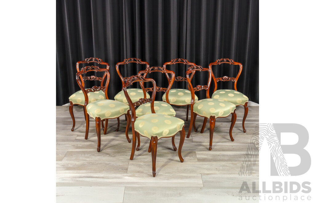 Good Set of Eight Victorian Rosewood Dining Chairs
