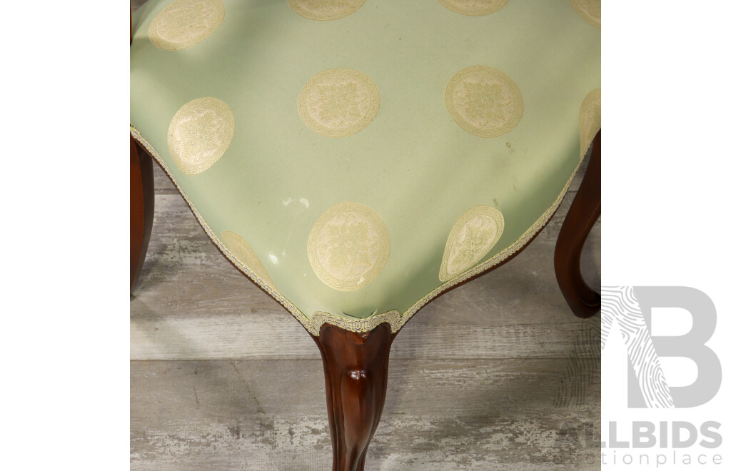 Good Set of Eight Victorian Rosewood Dining Chairs