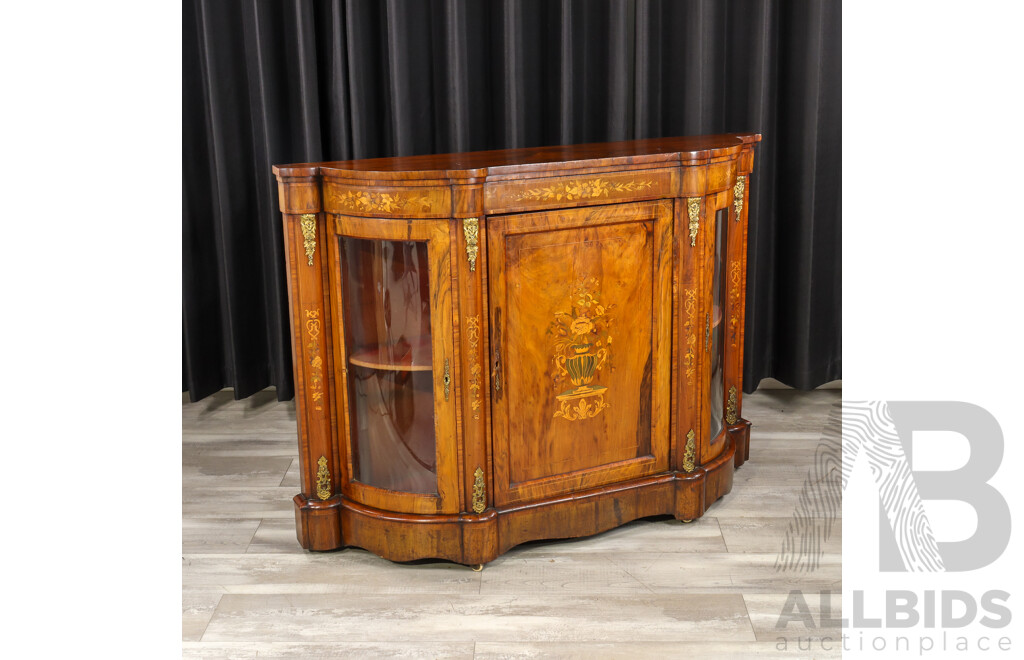 Early 19th Century English Walnut Side Cabinet.