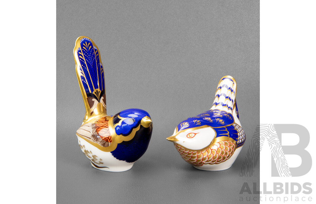 Pair of Royal Crown Derby Wren Form Paperweights