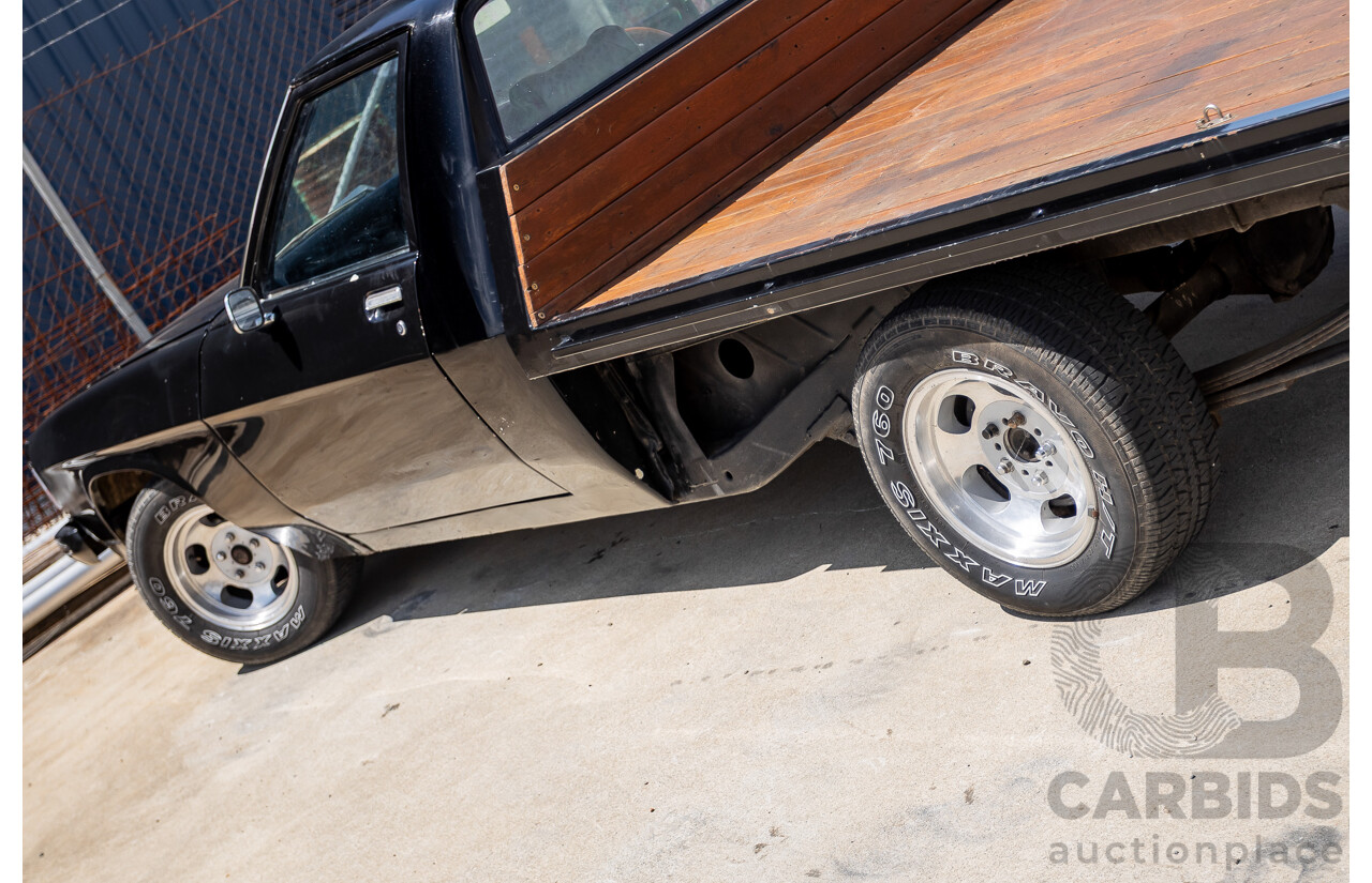 6/1981 Holden WB One Tonner 2d Trayback Utility Black V8 4.2L