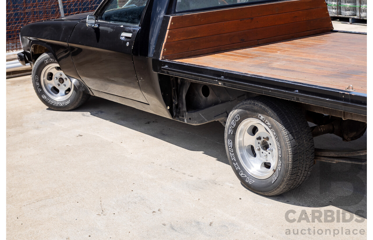 6/1981 Holden WB One Tonner 2d Trayback Utility Black V8 4.2L