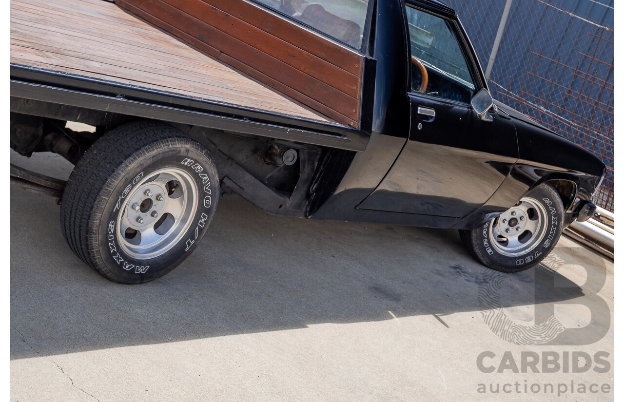 6/1981 Holden WB One Tonner 2d Trayback Utility Black V8 4.2L