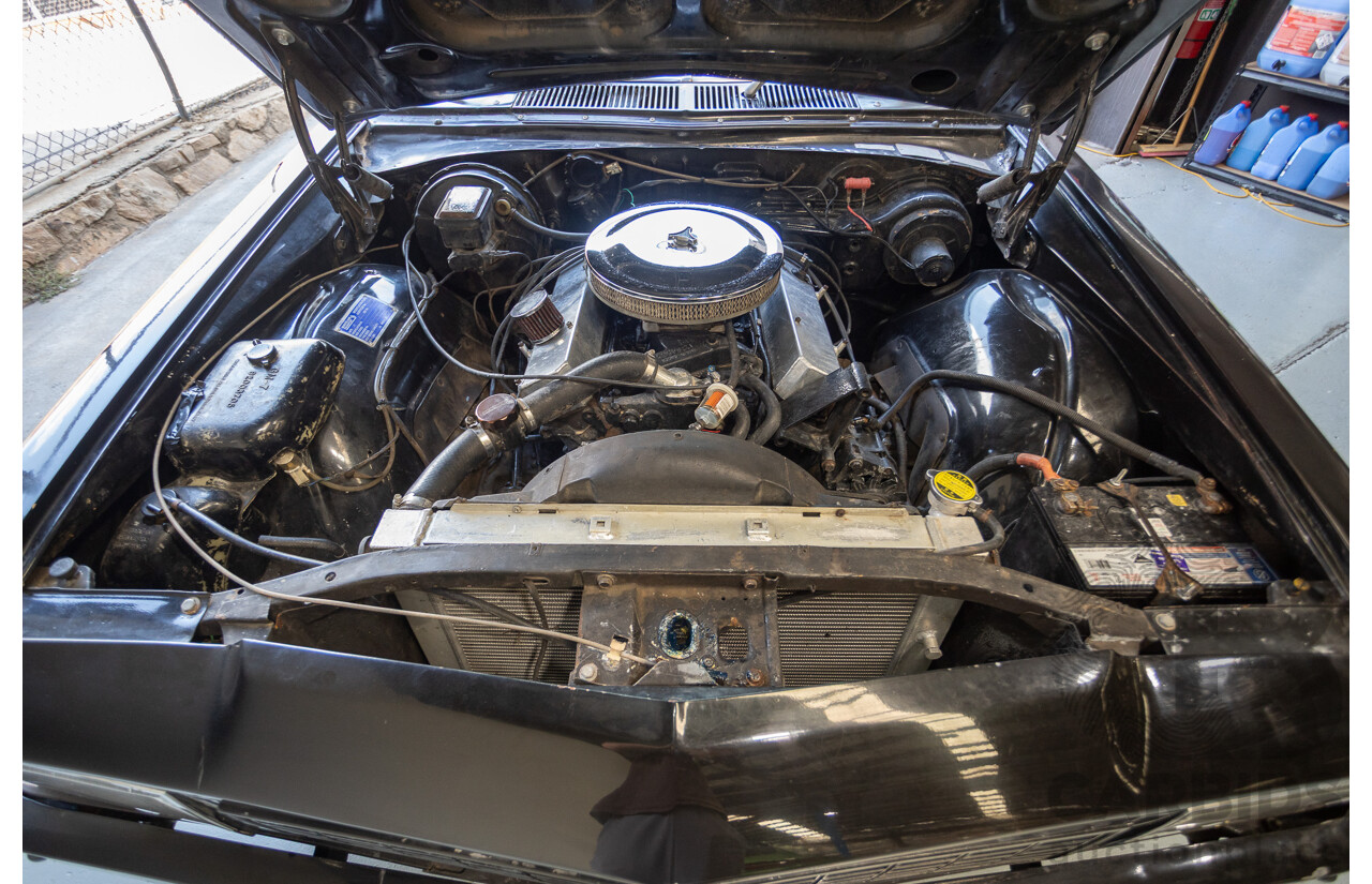 6/1981 Holden WB One Tonner 2d Trayback Utility Black V8 4.2L