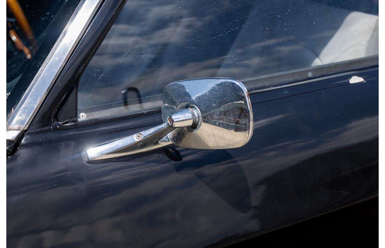 6/1981 Holden WB One Tonner 2d Trayback Utility Black V8 4.2L