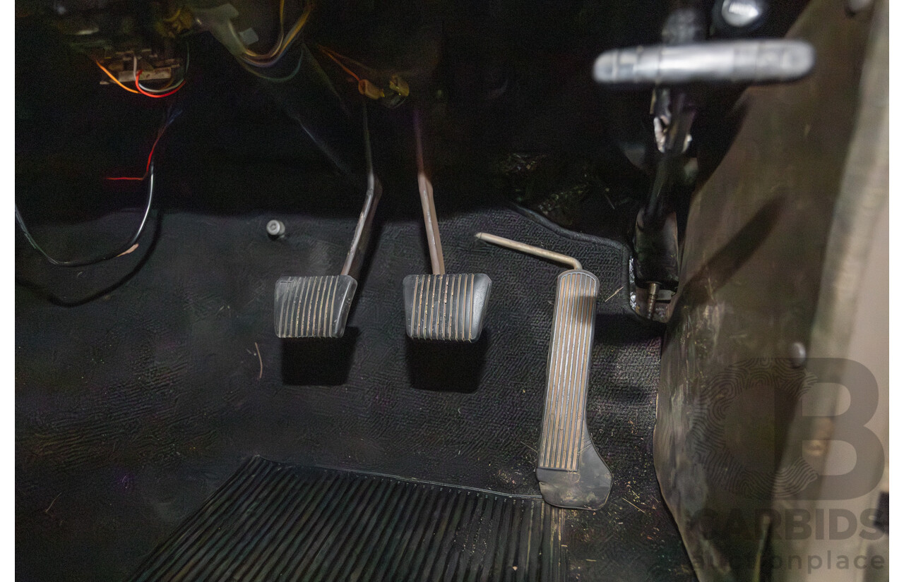 01/1966 Holden HD Special 4d Sedan Taralga Fawn / Fowlers Ivory 202ci Red Motor 3.3L